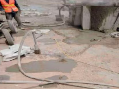 金溪水泥混凝土路面板底注浆技术 路面脱空注浆整治方案