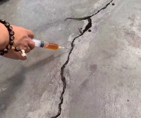 金溪混凝土裂缝修补技术详解​